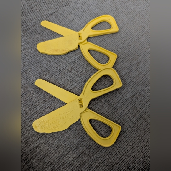 McDonald's Other - 5/$20 Vintage collector McDonald's scissors